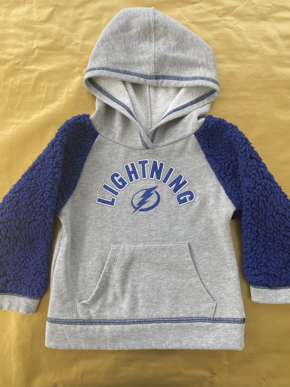Tampa Bay Lightning Kids Hoodie Sherpa Sleeves NHL Gray Blue Size 3T Cozy